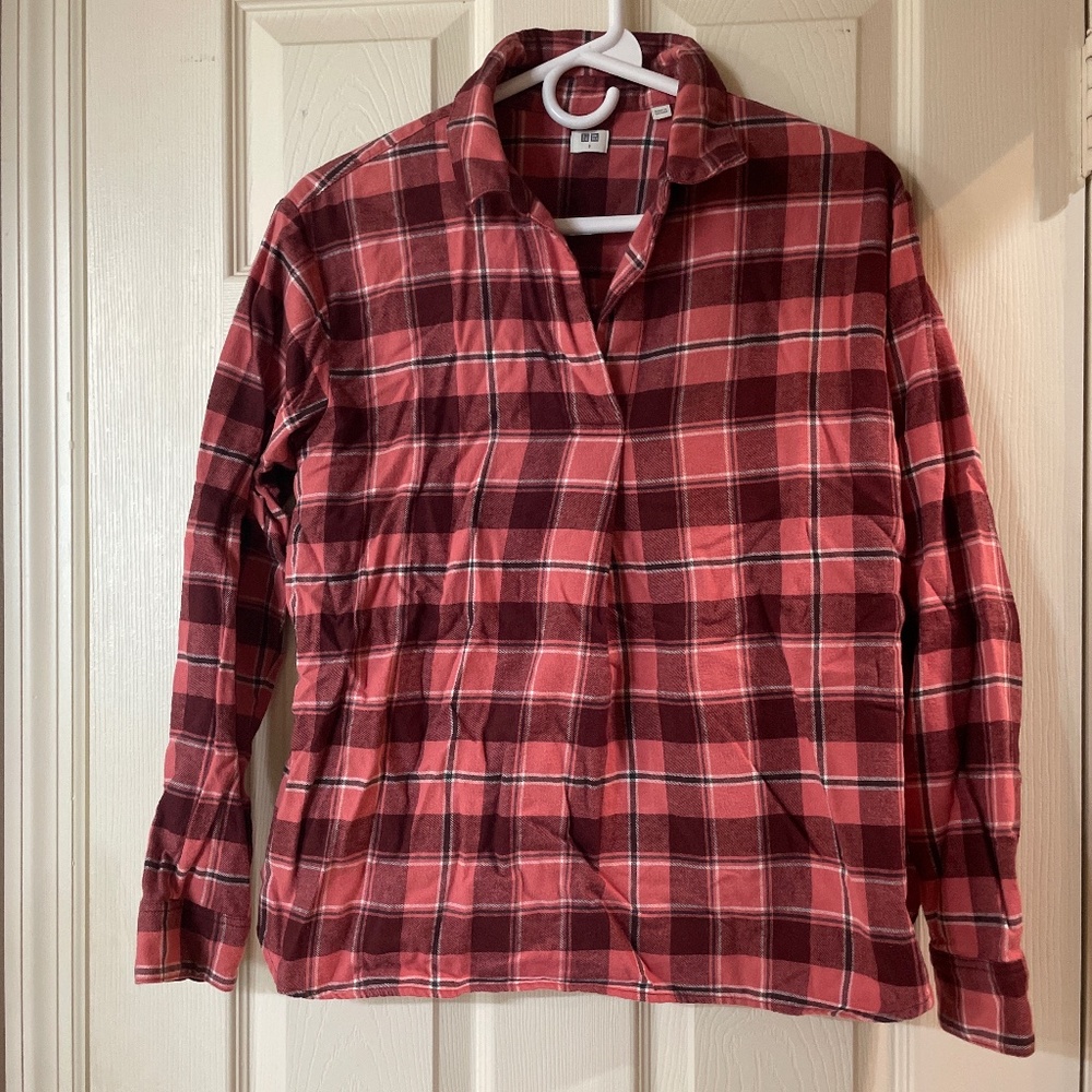 Uniqlo long sleeve top